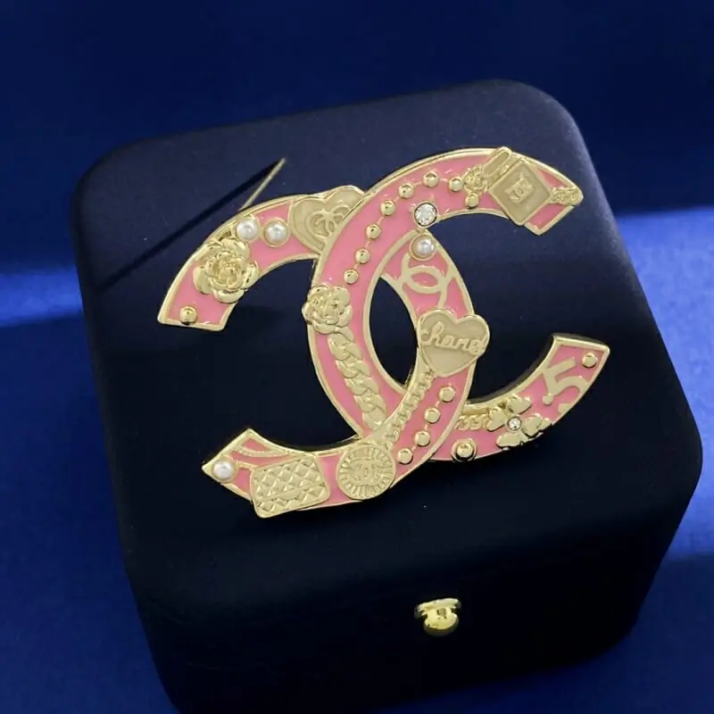 chanel brooches pour femme s_1263223